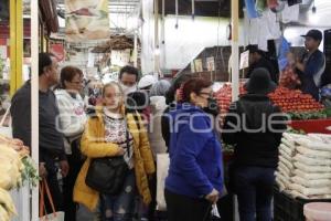 MERCADO . COMPRAS FIN DE AÑO