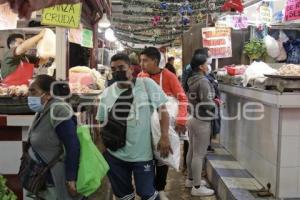 MERCADO . COMPRAS FIN DE AÑO