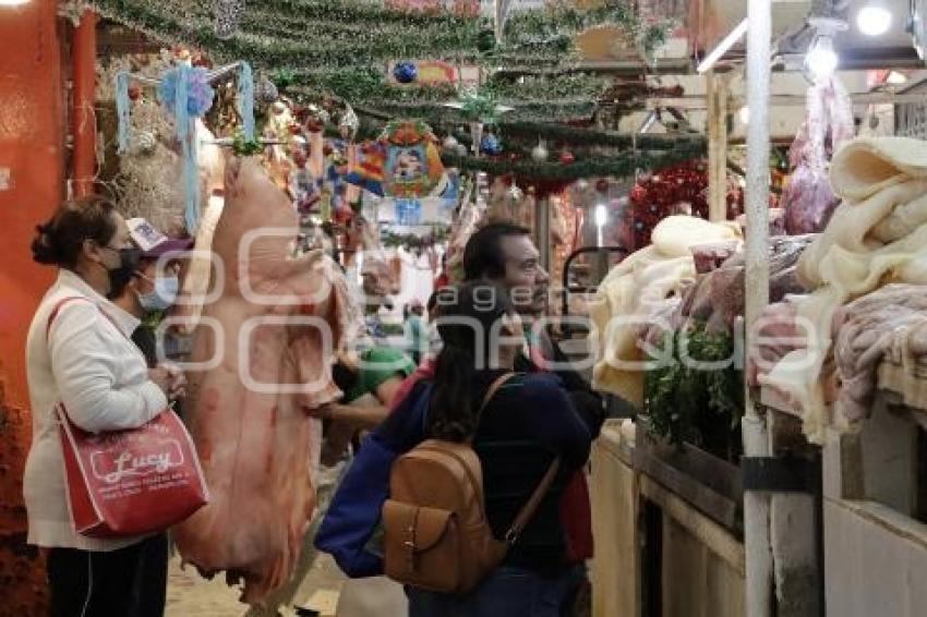 MERCADO . COMPRAS FIN DE AÑO