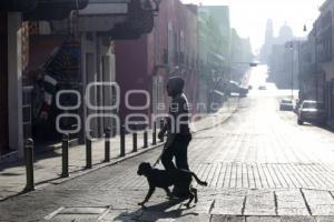 AÑO NUEVO . CALLES VACÍAS