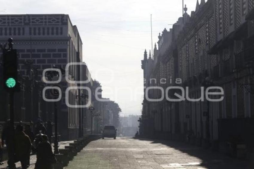 AÑO NUEVO . CALLES VACÍAS