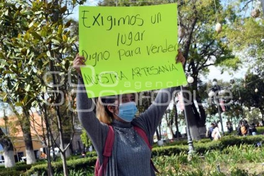 TLAXCALA . MANIFESTACIÓN ARTESANAS