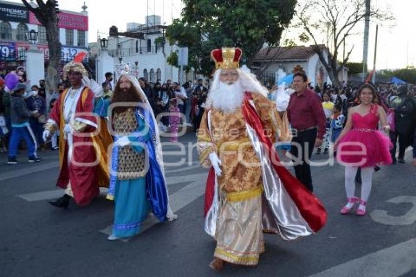 TEHUACÁN . DESFILE REYES MAGOS