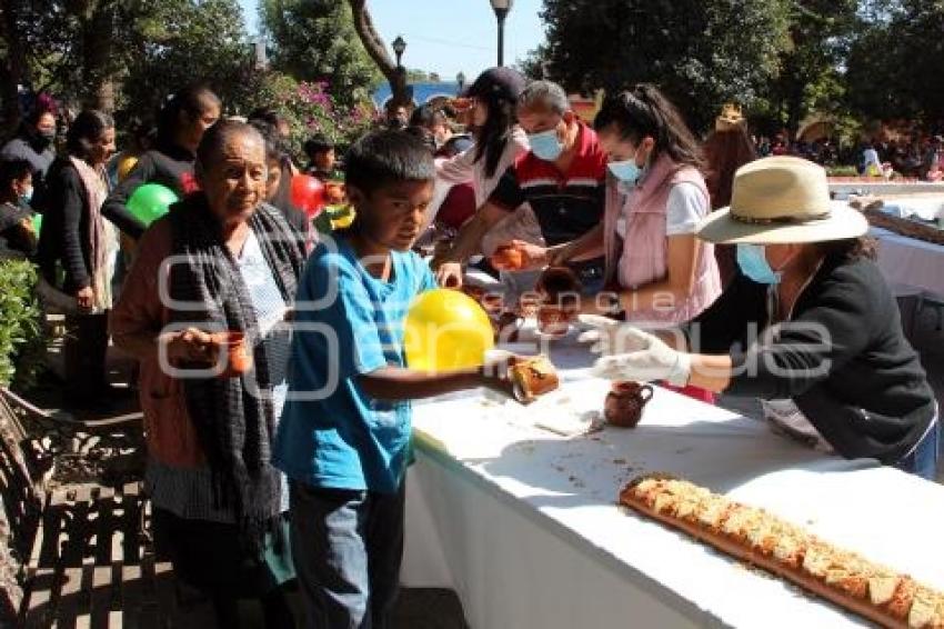 TOCHIMILCO . ROSCA DE REYES