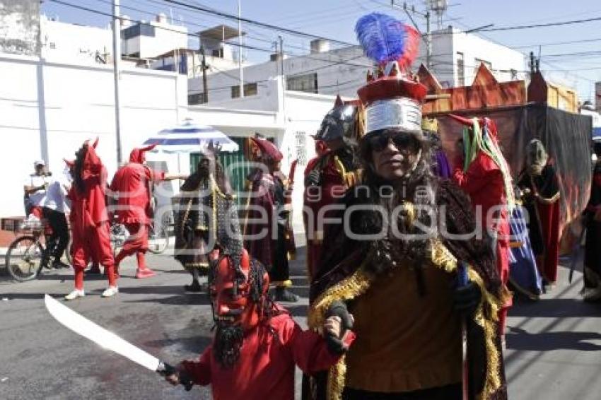 TRADICIONES . DOCE PARES DE FRANCIA