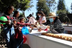 TOCHIMILCO . ROSCA DE REYES