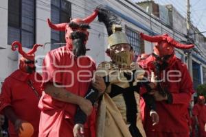 TRADICIONES . DOCE PARES DE FRANCIA