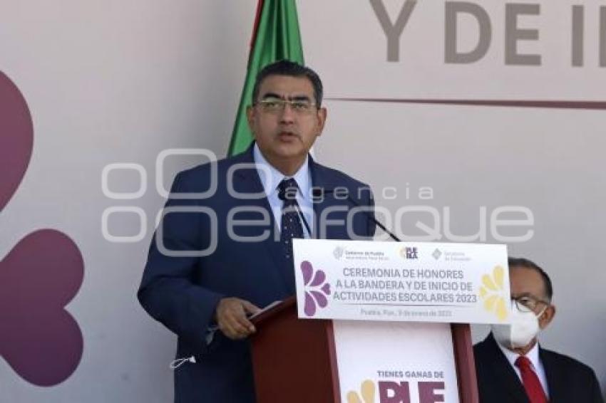 GOBIERNO ESTATAL . INICIO CLASES