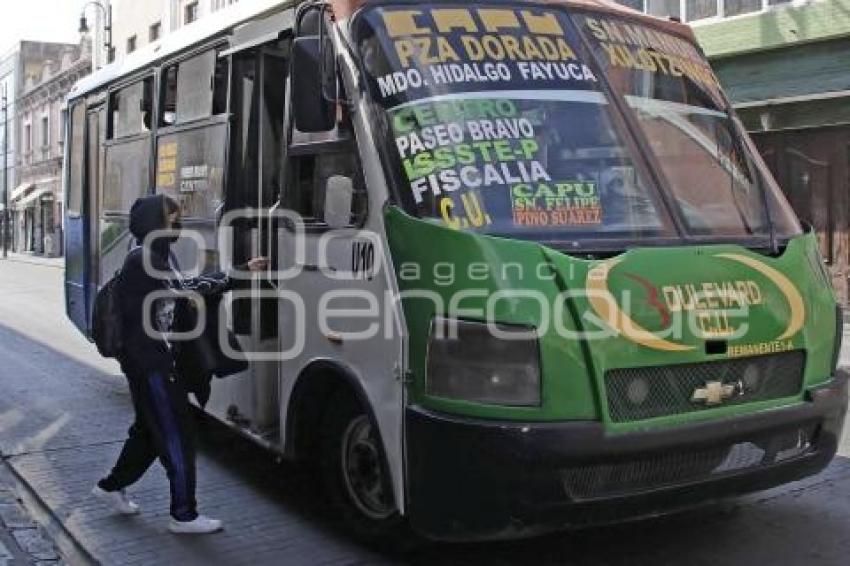 TRANSPORTE PÚBLICO