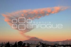 VOLCÁN POPOCATÉPETL . FUMAROLA