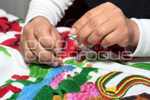 TLAXCALA . TRAJES DE CARNAVAL