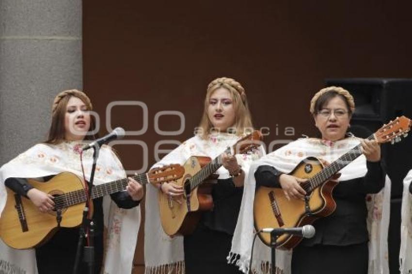 CULTURA . RONDALLA FEMENIL