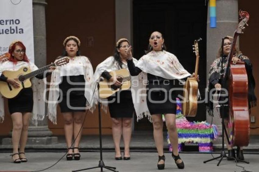 CULTURA . RONDALLA FEMENIL