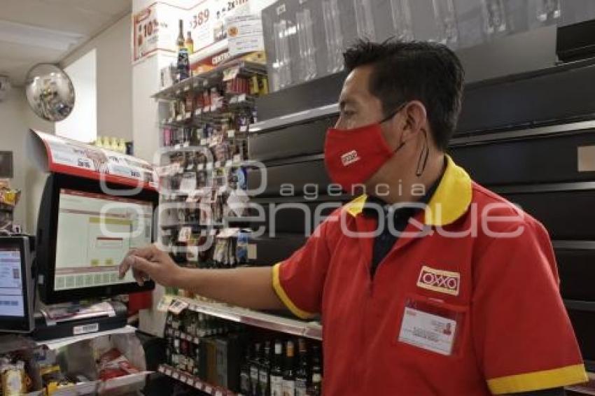 EXHIBICIÓN DE CIGARROS
