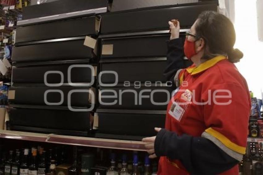 EXHIBICIÓN DE CIGARROS