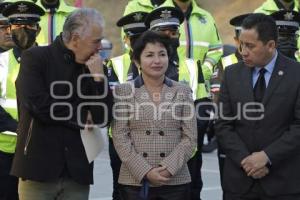 AYUNTAMIENTO . ENTREGA DE UNIFORMES