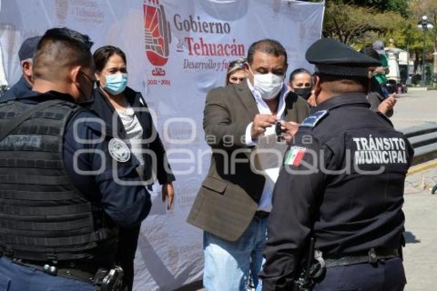 TEHUACÁN . ENTREGA PATRULLAS