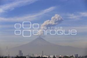 VOLCÁN POPOCATÉPETL . FUMAROLA