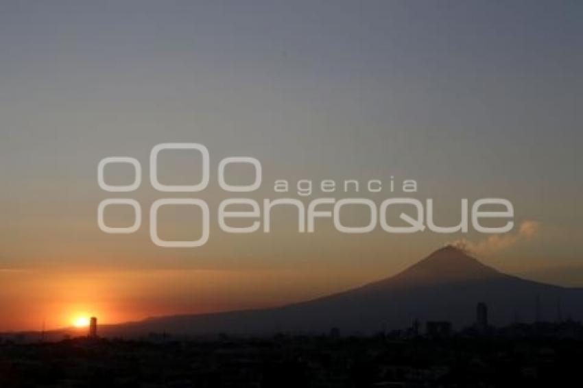 VOLCÁN POPOCATÉPETL . ATARDECER