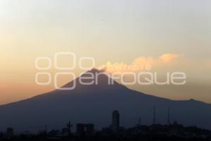 VOLCÁN POPOCATÉPETL . ATARDECER