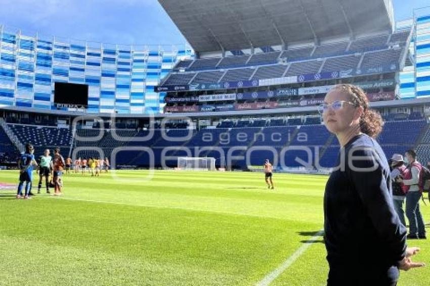 FÚTBOL . CARMELINA MOSCATO