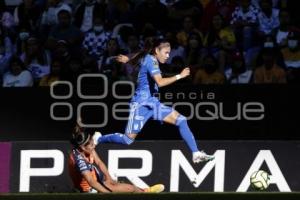 FÚTBOL FEMENIL . PUEBLA VS TIGRES