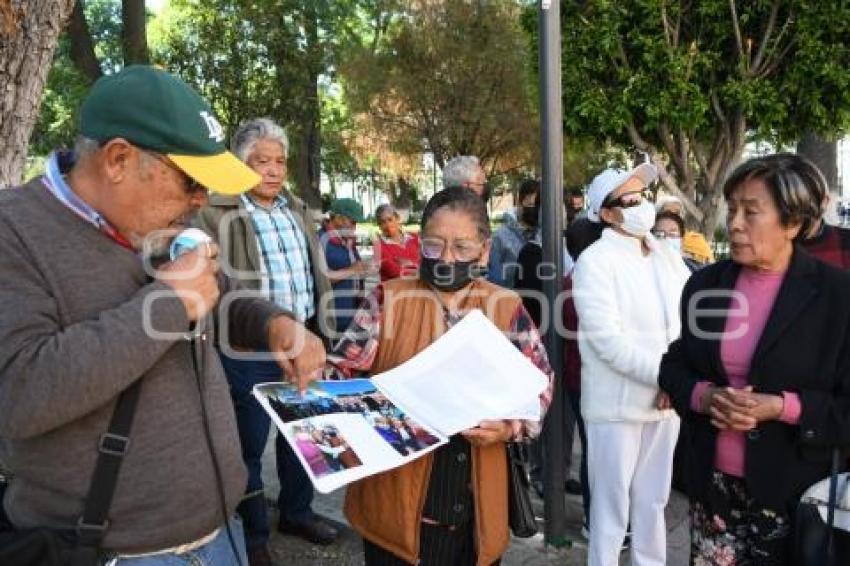 TLAXCALA . PROTESTA PENSIONES CIVILES