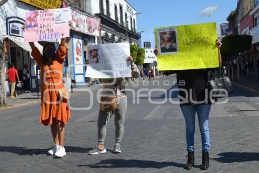 TEHUACÁN . MANIFESTACIÓN FAMILIA DE DIANA N