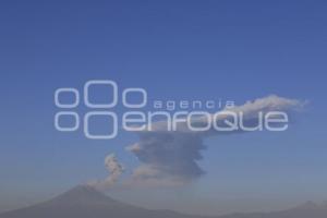 VOLCÁN POPOCATÉPETL . FUMAROLA