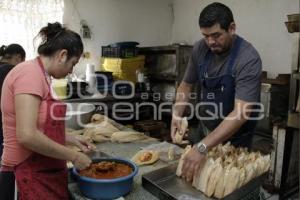 ELABORACIÓN DE TAMALES