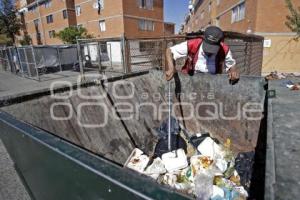 RECOLECTORES DE BASURA