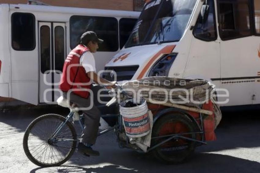 RECOLECTORES DE BASURA