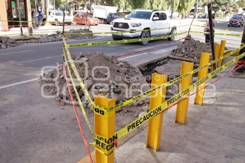 AYUNTAMIENTO . DELIMITADORES ESTACIONAMIENTO