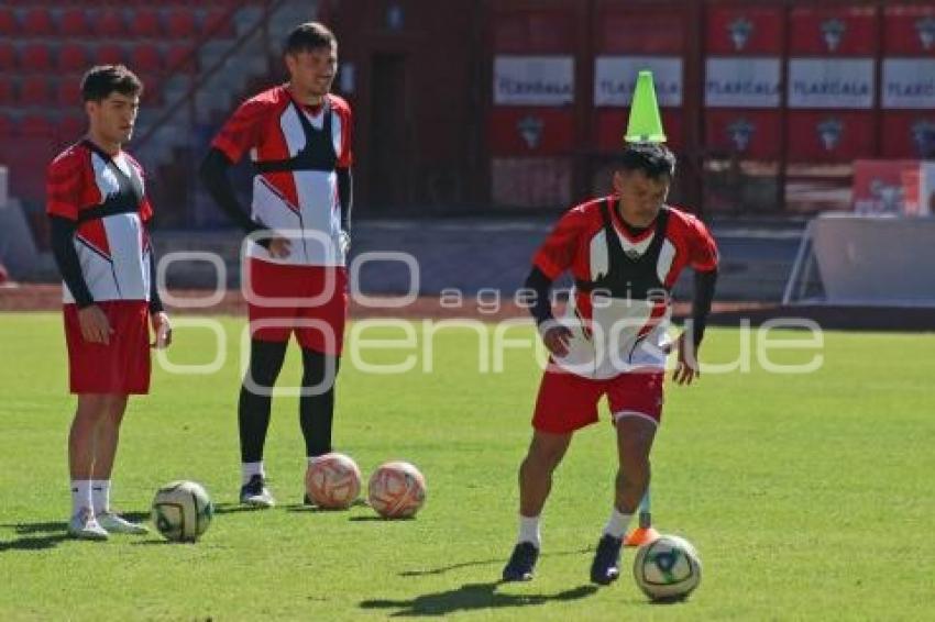 TLAXCALA . COYOTES ENTRENAMIENTO