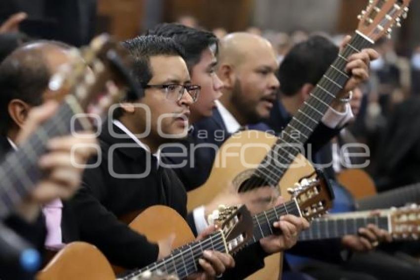 RELIGIÓN . ORDENACIÓN SACERDOTAL