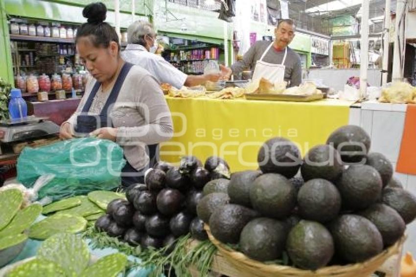 SUPER BOWL . AGUACATE