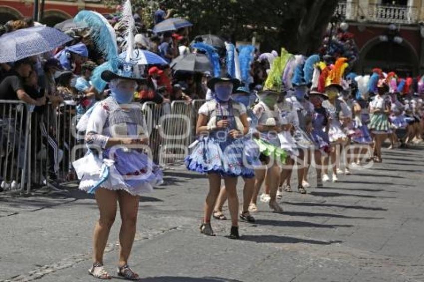 DESFILE DE HUEHUES