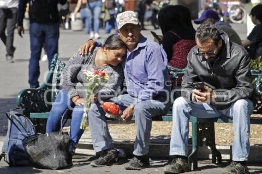 PAREJAS . SAN VALENTÍN