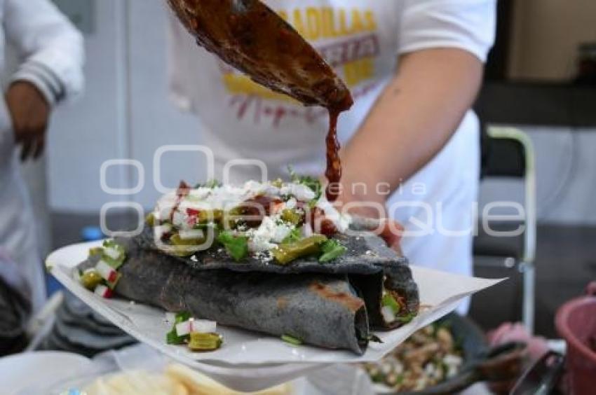 TLAXCALA . QUESADILLAS DE NOPALUCAN 