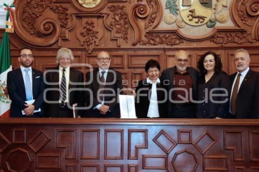 BUAP . PRESENTACIÓN LIBRO