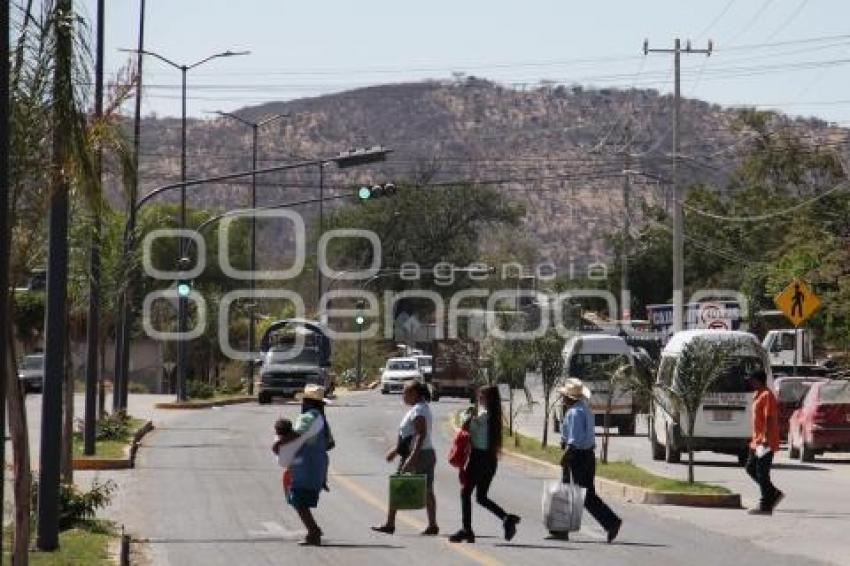 ACATLÁN . CARRETERA MÉXICO - OAXACA