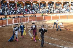 TLAXCALA . CORRIDA DE TOROS