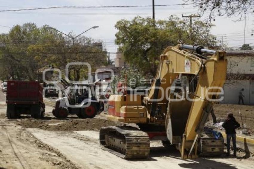 AYUNTAMIENTO . PAVIMENTACIÓN