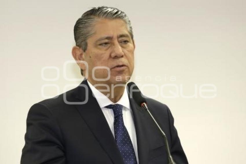 GILBERTO HIGUERA BERNAL