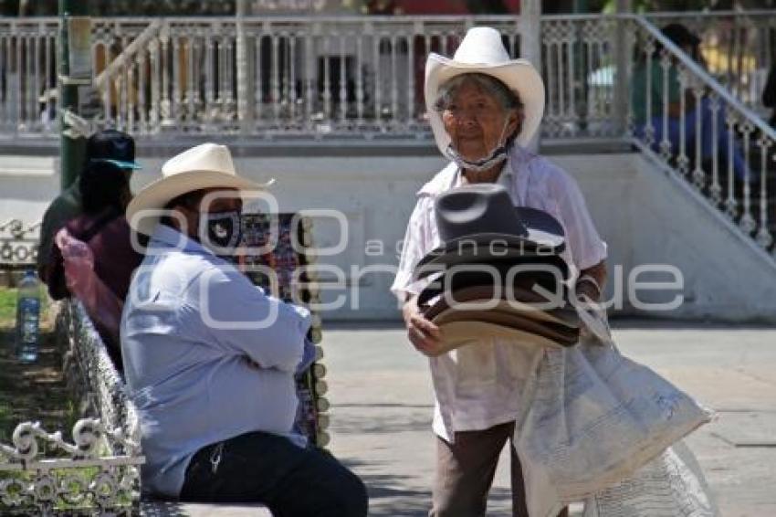 ACATLÁN . CALOR