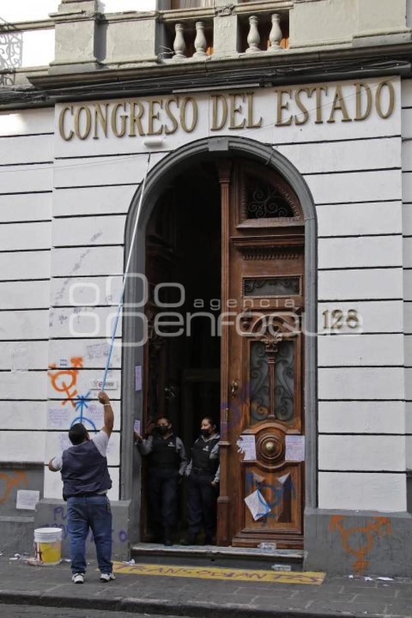 CONGRESO . LIMPIEZA