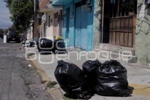 MEDIO AMBIENTE . BASURA