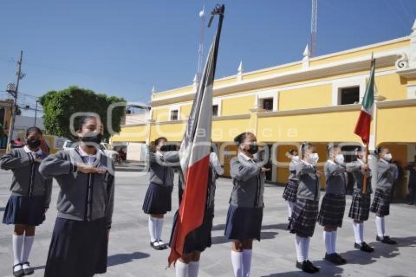 SAN ANDRÉS CHOLULA . INCINERACIÓN DE BANDERAS