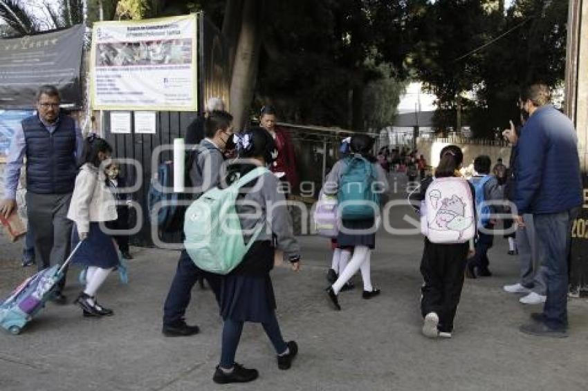 EDUCACIÓN . CAMBIO DE HORARIO