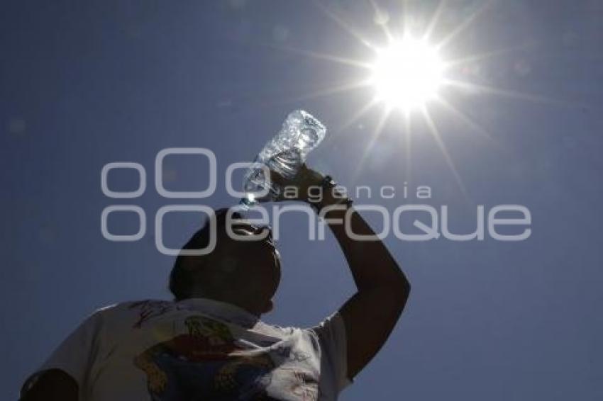 CLIMA . CALOR